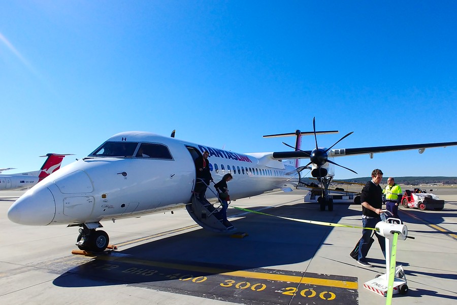 bombardier q400 carry on luggage